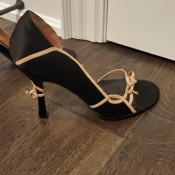 Black and Pink Heels - Picture 6 of 12